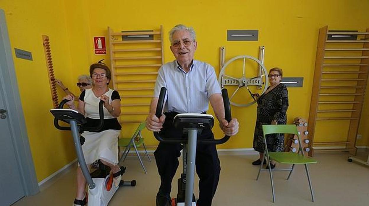 Realizar deporte de forma regular a partir de los 50 años ayuda a mejorar la salud