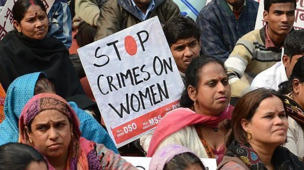 Una de las múltiples protestas en India contra las violaciones de mujeres
