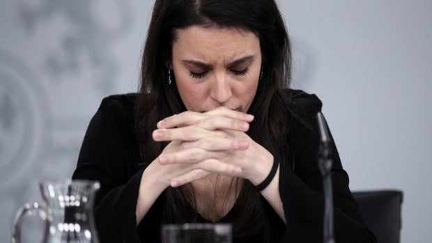 Irene Montero llama desde la sala de Moncloa a participar en el 8-M y «reorganizar la sociedad»