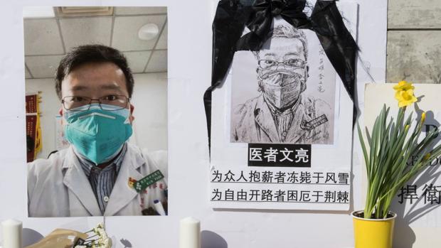 Los médicos chinos pagan con sus vidas la censura sobre el coronavirus