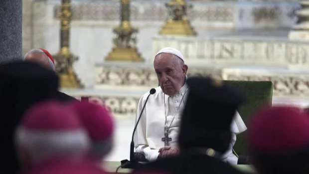 El Papa denuncia en Bari la proliferación de guerras «irracionales» en el Mediterráneo