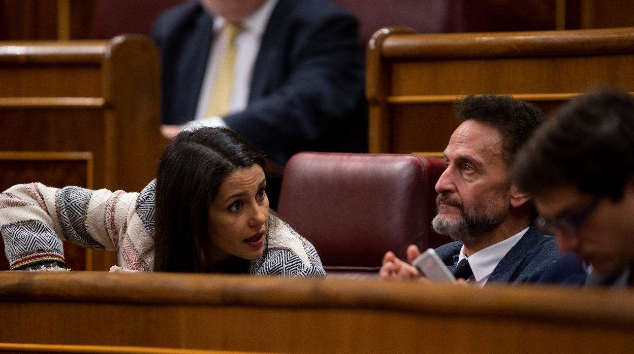 La portavoz de Ciudadanos, Inés Arrimadas, y el portavoz adjunto, Edmundo Bal