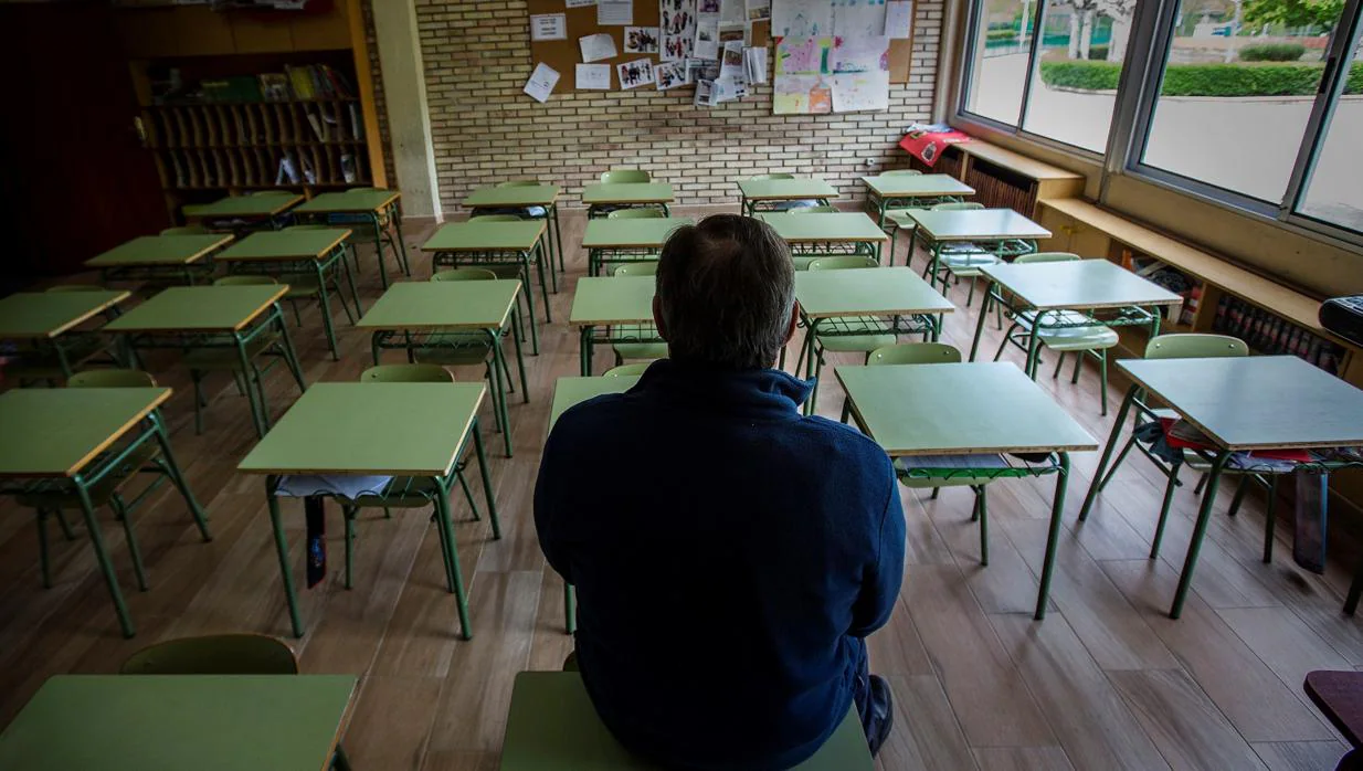 El Gobierno estudia una «vuelta al cole» voluntaria dando prioridad a los  estudiantes más vulnerables