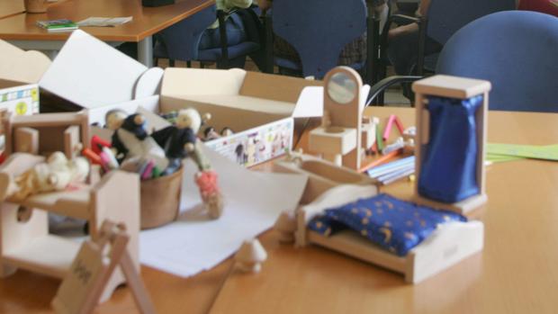 Detenida una madre por explotar sexualmente a su cuatro hijos en apuestas de cartas en Argentina