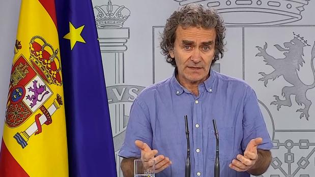 Simón se enfada con los que adjuntan la inmunidad en el currículum: «Si no es ilegal, es inmoral»