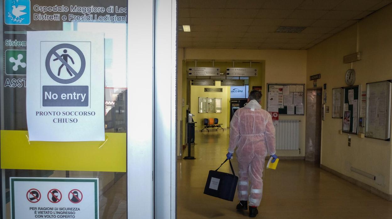 Imagen de la entrada de un hospital en Italia