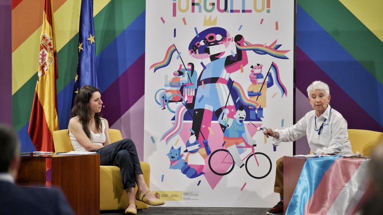 Irene Montero y Boti G. Rodrigo, en la presentación de los actos por el Orgullo 2020