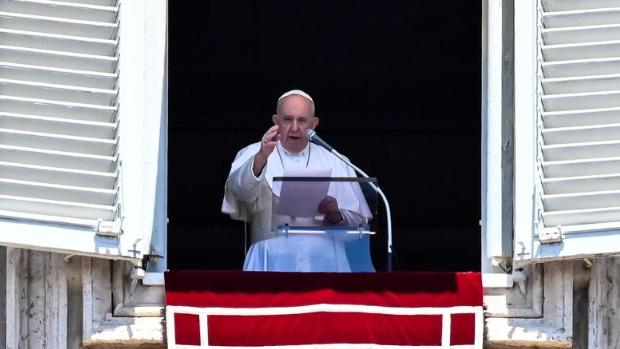 El Papa pide a los jóvenes visitar los ancianos «respetando las normas sanitarias»