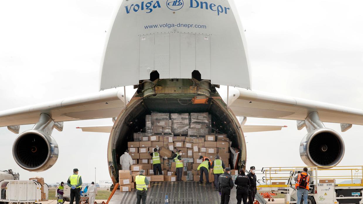 La mayor misión para la industria aérea: «Se necesitarán 8.000 jumbos para trasladar la vacuna»