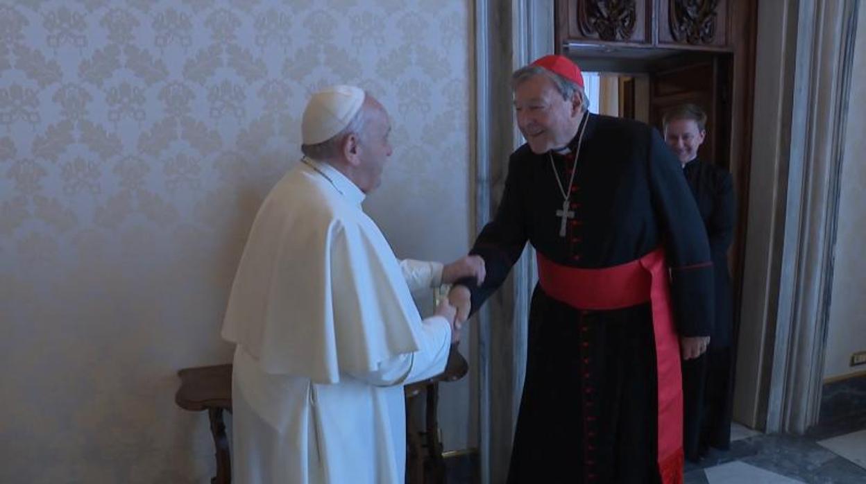 El Papa recibió este lunes al cardenal Pell