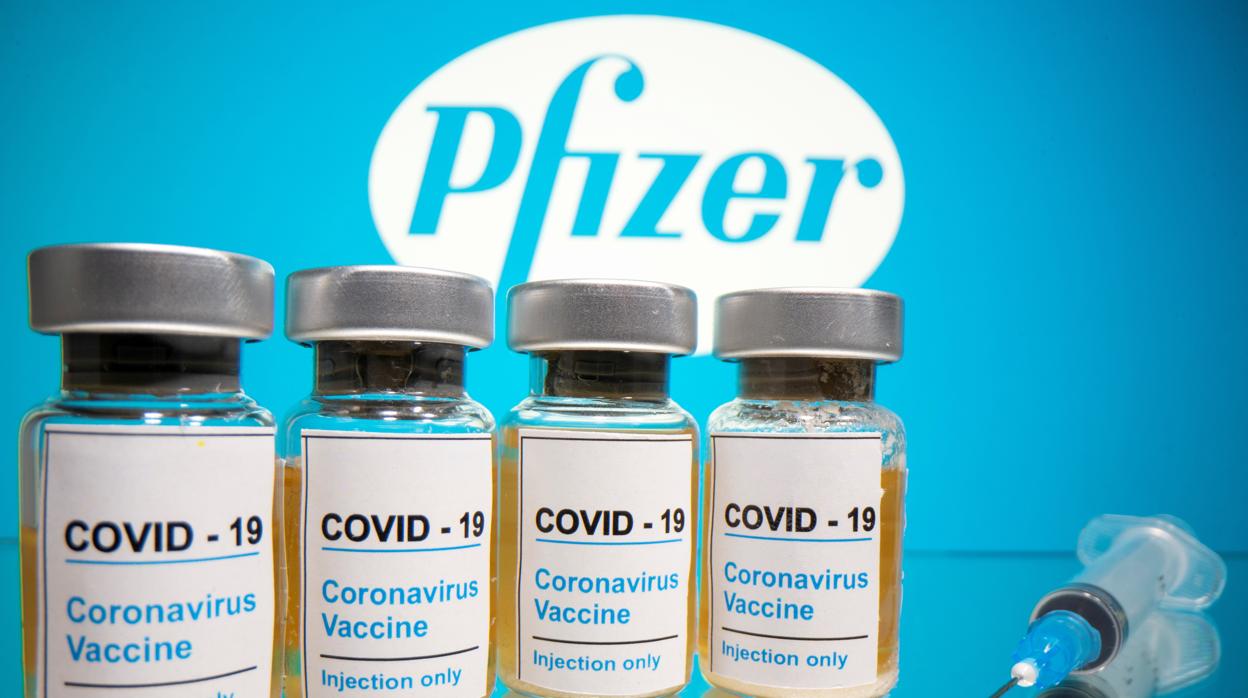 La Comisión Europea espera cerrar «pronto» el contrato de compra de las vacunas de Pfizer