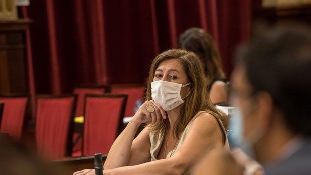 Las reuniones familiares y sociales en Mallorca e Ibiza únicamente podrán ser a partir de ahora entre convivientes