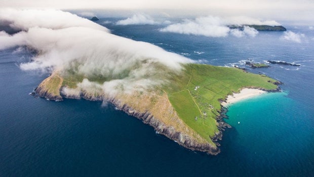 Una idílica y deshabitada isla irlandesa ofrecerá el trabajo soñado a una pareja