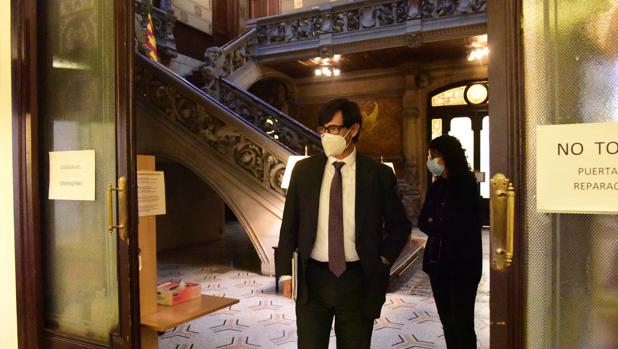 Illa asegura que el «cuello de botella» de la vacunación está en las dosis que se reciben y no en el sistema