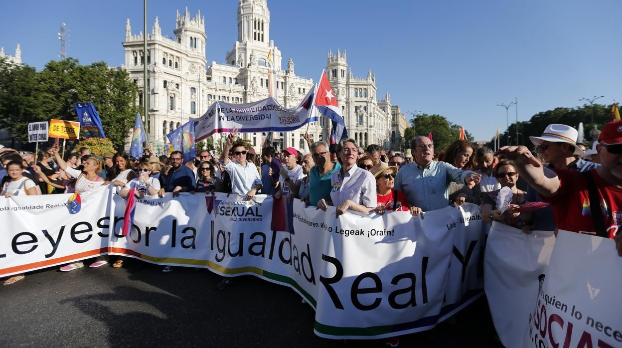 Manifestación por los derechos del colectivo LGTBi en Madrid