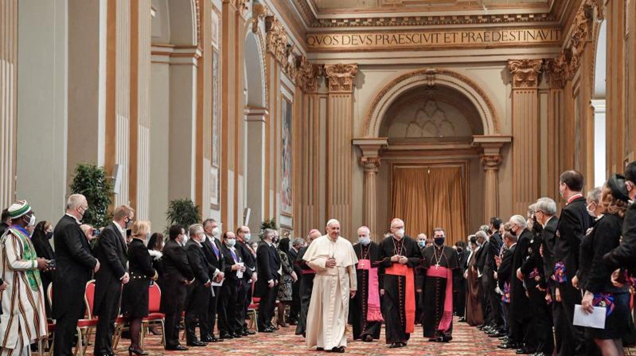 El Papa Francisco en el acto de este lunes en El Vaticano