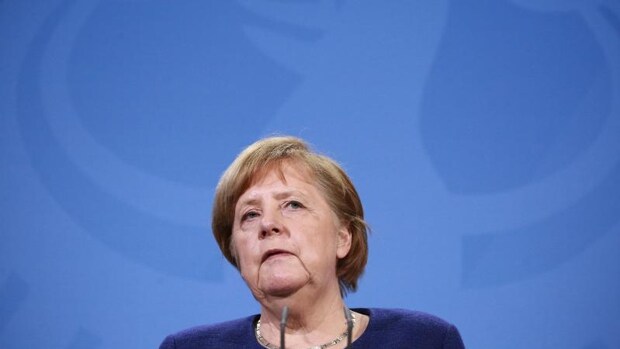 Merkel rechaza (por ahora) la vacuna de AstraZeneca
