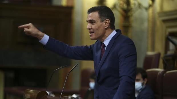 Sánchez critica a los «enemigos del feminismo» que se «froten las manos» ante la prohibición de manifestaciones