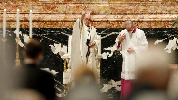 Papa Francisco: «En estos meses oscuros de pandemia, el Señor resucitado nos invita a empezar de nuevo»