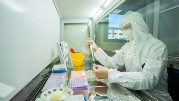 EE.UU. interfiere en la producción de vacunas de un laboratorio tras un error en su producción
