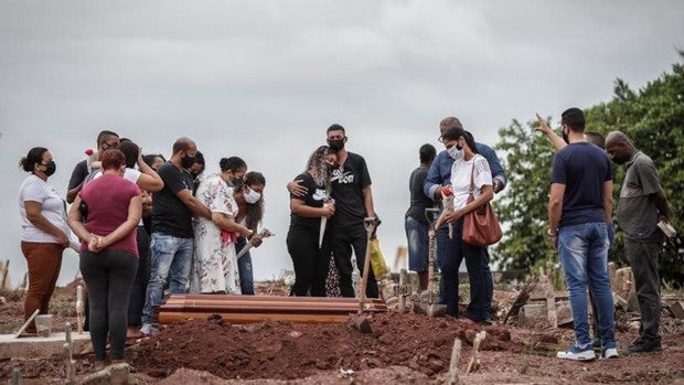 Brasil vive una catástrofe humanitaria por la pandemia, alerta Médicos Sin Fronteras