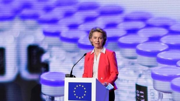 Bruselas propone permitir la entrada en la Unión Europea a vacunados de terceros países