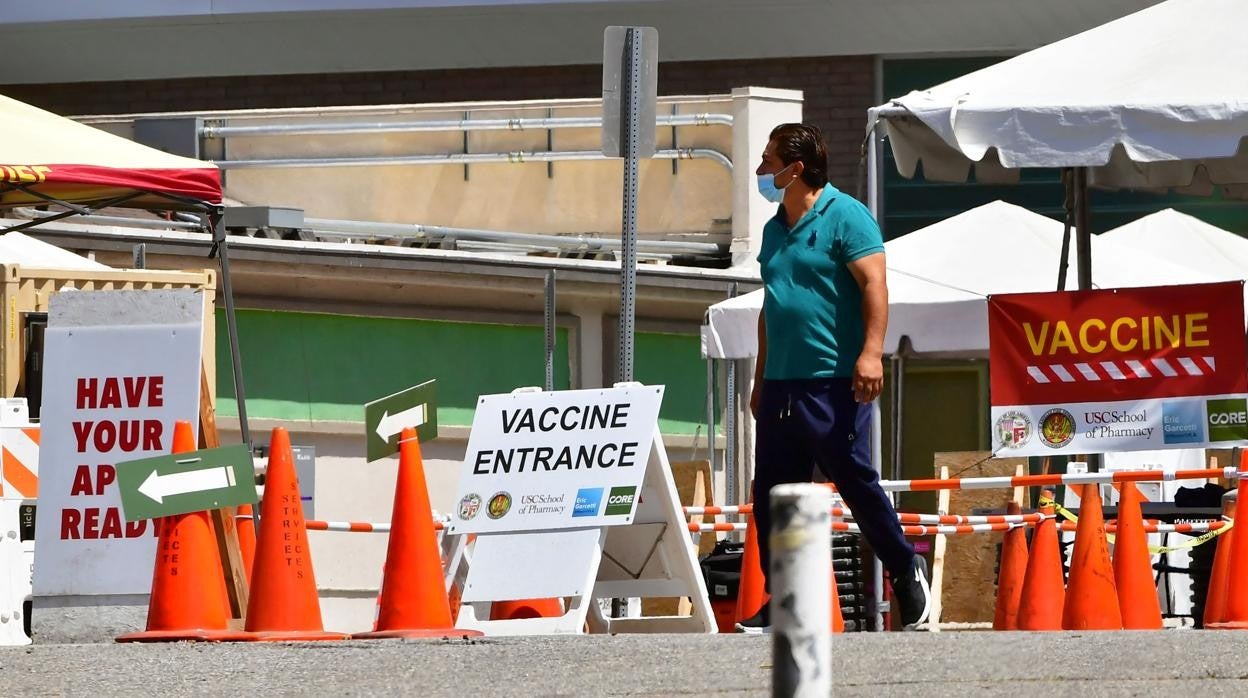 La inmunidad de rebaño se aleja de EE.UU. a pesar de que sobran vacunas