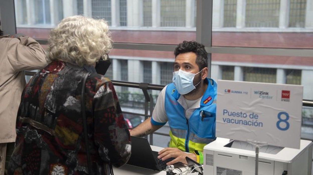 LA vacunación continúa en Madrid