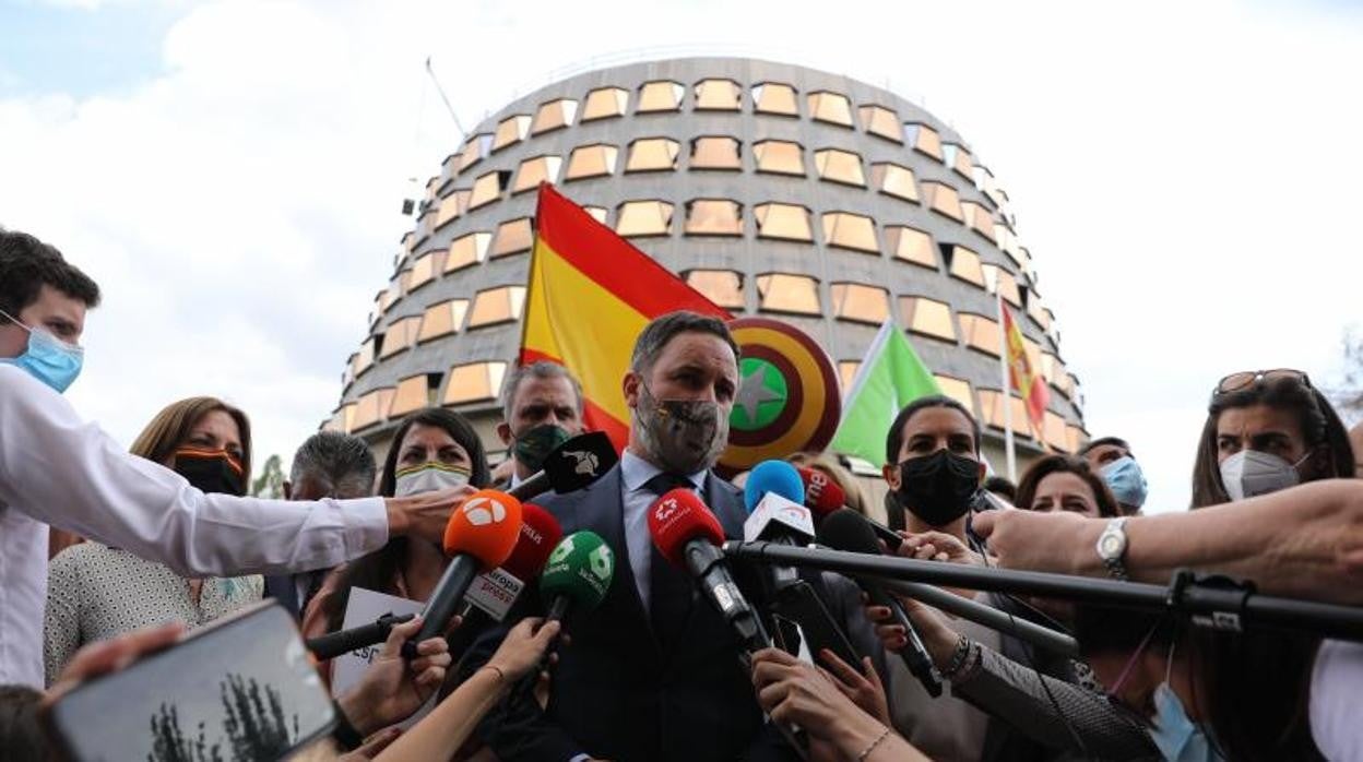 Santiago Abascal frente al Tribunal Constitucional este miércoles