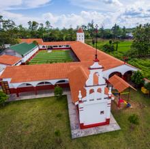 Vista aérea de una de las instalaciones del Hogar Nazaret para los niños excluidos de la Amazonía peruana
