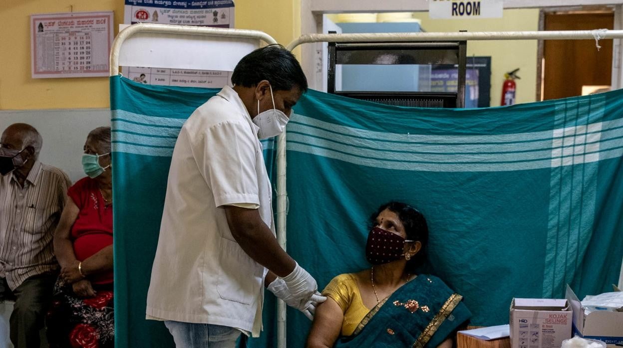 La variante india del coronavirus, 'Delta', afecta al menos 92 países