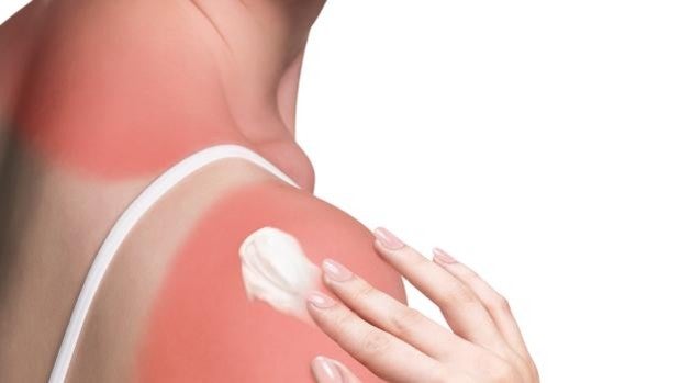 Johnson & Johnson retira cinco protectores solares de Neutrogena y Aveeno por contener un cancerígeno