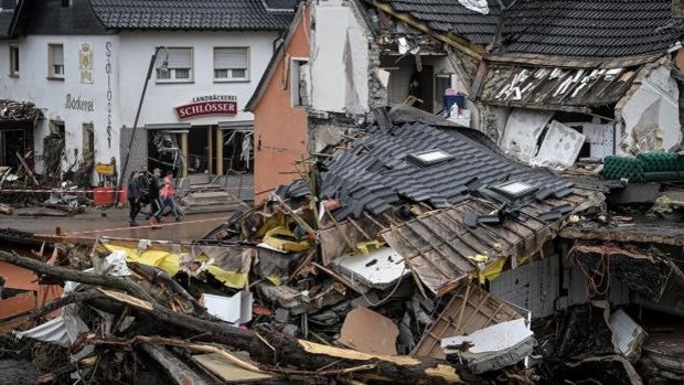 Una ola de solidaridad sostiene a los evacuados por las inundaciones en Alemania, que dejan al menos 119 muertos