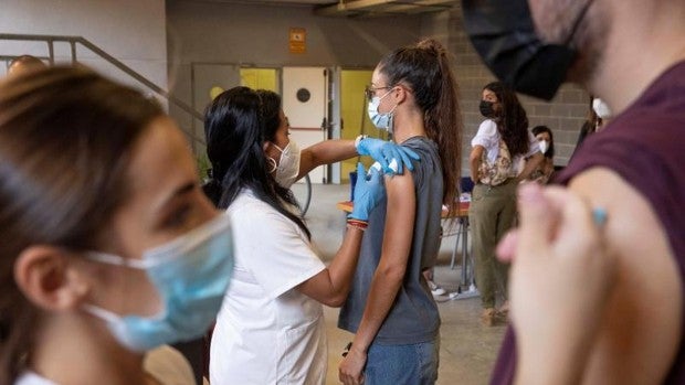 Murcia prohíbe las reuniones de no convivientes por la madrugada entre las 2.00 y las 6.00 horas