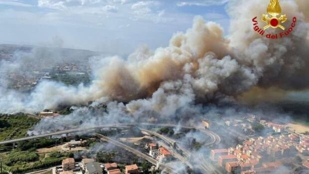 La ola de calor prevista en Italia pone en alerta a sus autoridades ante la posibilidad de más incendios