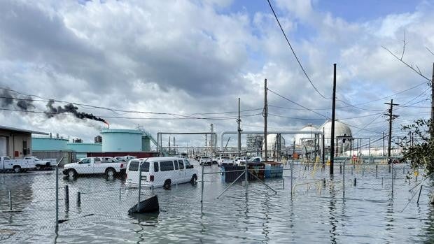 Nueva Orleans esquiva otro Katrina’ pero los destrozos de Ida son abundantes