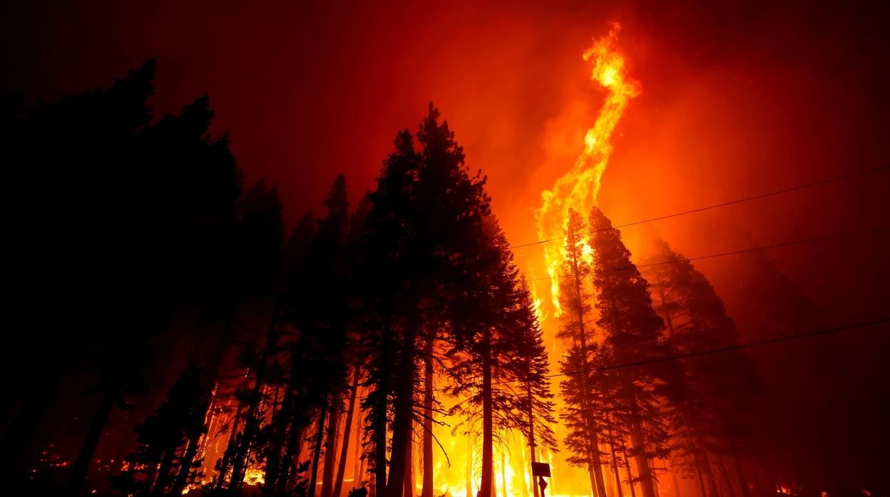 El incendio en la ciudad de Caldor, California