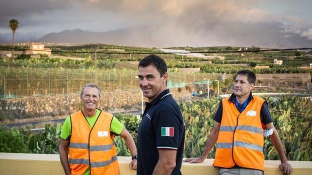 Los 'guardianes' del Etna vigilan ahora la erupción en Cumbre Vieja