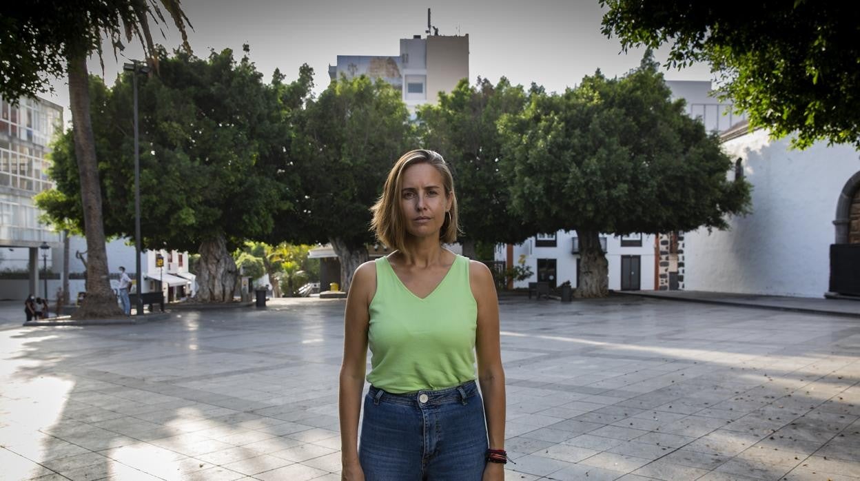 Melisa es una de las desalojadas por el volcán de Cumbre Vieja