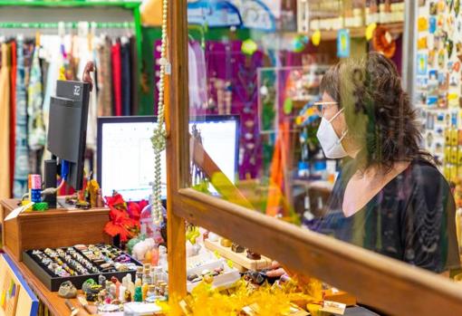 Mari, en su tienda en Santa Cruz de La Palma