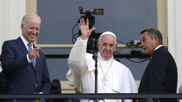 El Papa recibe a Biden con inquietud por el cambio climático, los refugiados y el rearme