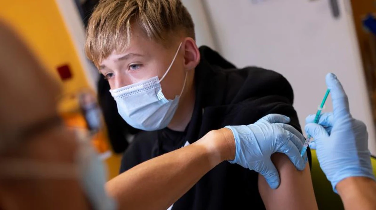 En Alemania ya se vacuna a menores de entre 12 y 19 años