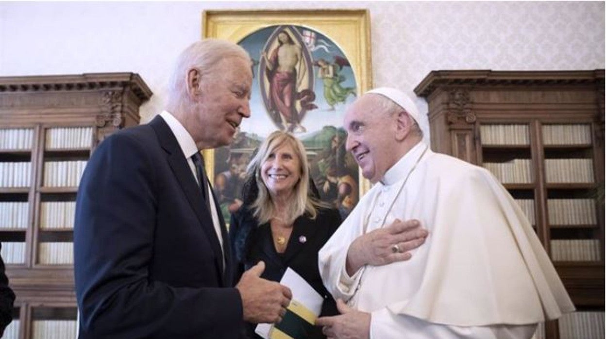 El Papa Francisco con Joe Biden en un último encuentro