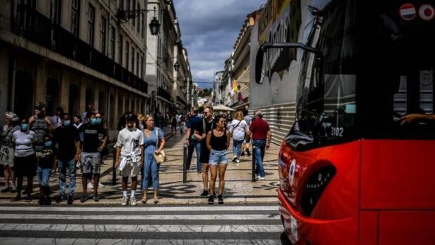 Portugal vive una situación «moderadamente preocupante», pero rechaza confinar a la población