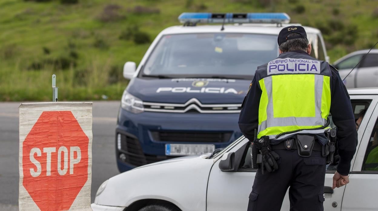 Imagen de archivo de controles en la frontera entre España y Portugal