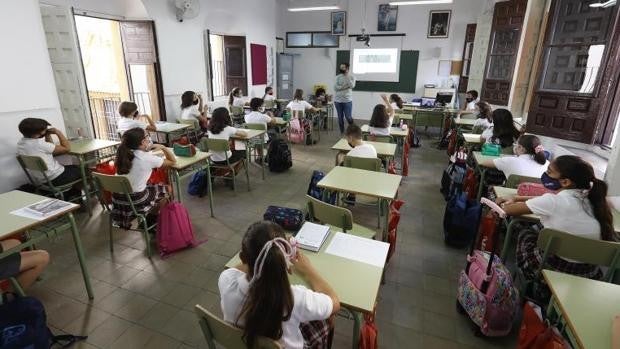Una pregunta, si no te importa: ¿Estás de acuerdo con la vuelta de los niños a las clases presenciales?
