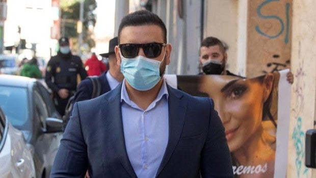 La juez retira el pasaporte al médico de la mujer que falleció tras una lipoescultura