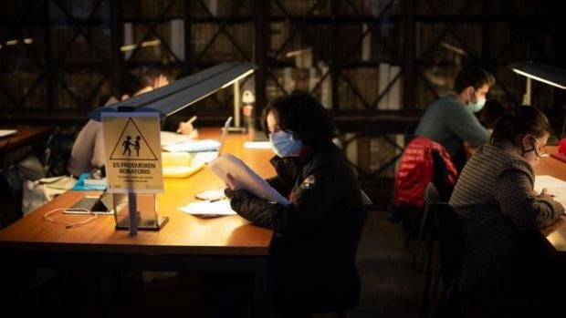 Las bajas de docentes en la vuelta al cole se multiplican hasta por cuatro por culpa de Ómicron