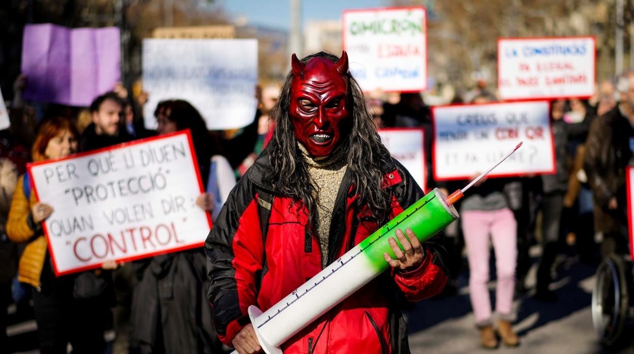 Las autoridades de Nueva Zelanda utilizan la 'Macarena' para disolver las protestas antivacunas