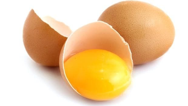 Europa alerta de un brote de salmonela con dos muertos y 272 casos por huevos de origen español